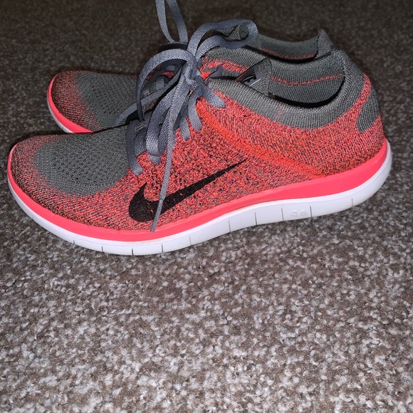 Nike Free 4.0 flyknit running shoes - Picture 2 of 6